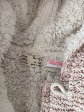 Abrigo bebé Zara rosa con borreguito