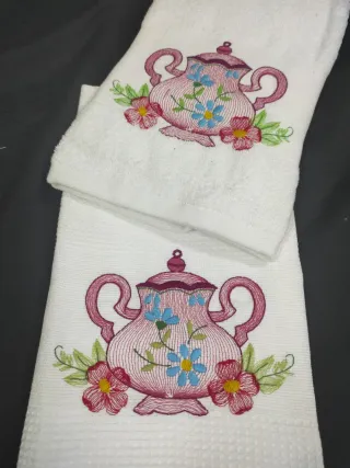 Conjunto de panos de cozinha bordados