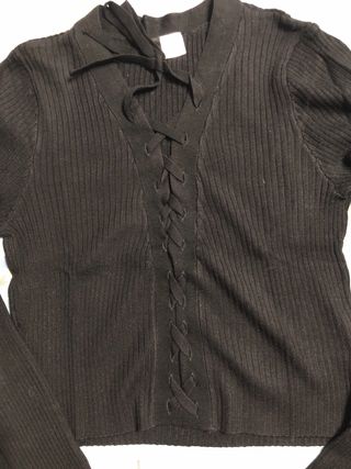 Set composto da 1 maglia corta e 2 gonne corte