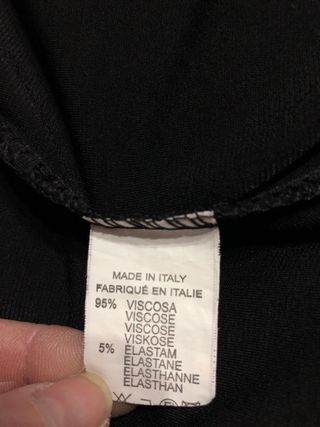 Set composto da 1 maglia corta e 2 gonne corte