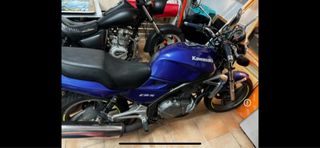 Kawasaki ER5 Naked Azul