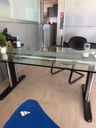 Mesa escritorio cristal y metal