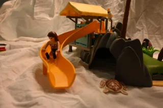 Playa de playmobil con chiringuito