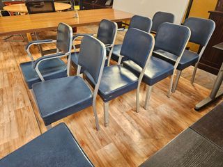 Cadeiras vintage - Bom estado geral - Valor unitár