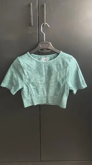 Conjunto mallas y camiseta verde