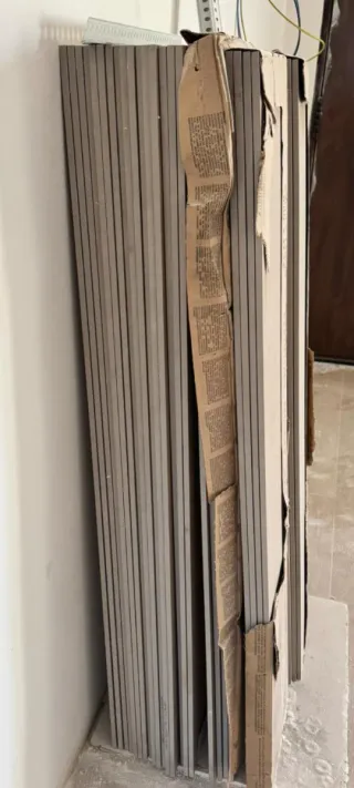 Suelo porcelánico imitación madera 23x120cm