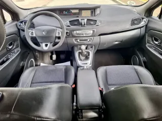 Renault Grand Scenic 2012