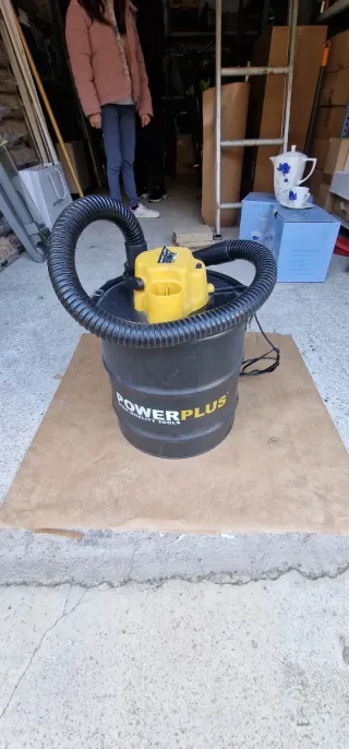 Aspirador de cenizas Powerplus