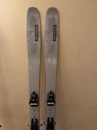 Esquís Salomon QST 106