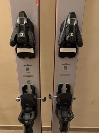 Esquís Salomon QST 106