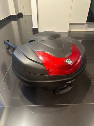 Baúl Yamaha Tmax 50L + Soporte Original 2017-19