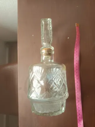 Licorera antigua cristal tallado