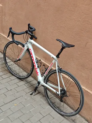 Bicicleta Cannondale SuperSix Carbono