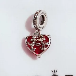 Pandora Disney Corazón Beso Rojo