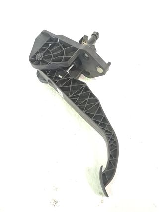 PEDAL EMBRAGUE MG HS