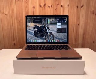 MacBook Air i5 2020 256GB 8GB RAM