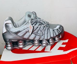 Zapatillas Nike plateadas