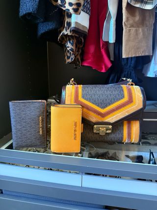 Cartera Michael Kors Mostaza