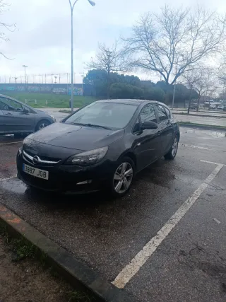 Opel Astra 2015 5 p Cosmo
