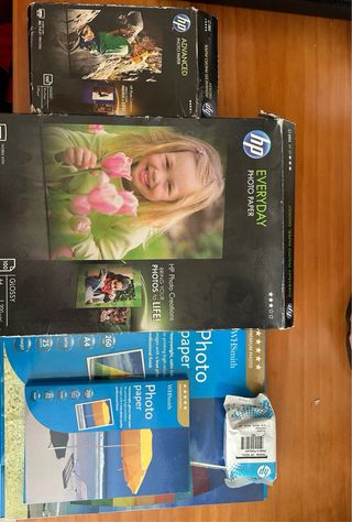 Lote Papel Fotográfico HP y WHSmith