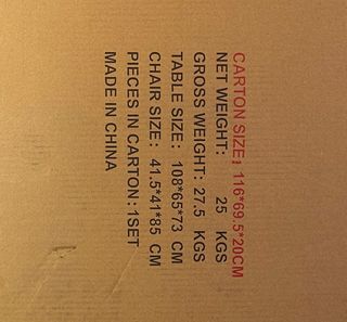 JUEGO DE COMEDOR CON 4 SILLAS