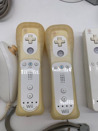 Nintendo Wii Completa + 4 Mandos + WiiSport