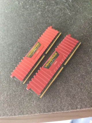 Memoria RAM Corsair Vengeance LPX DDR4 Roja