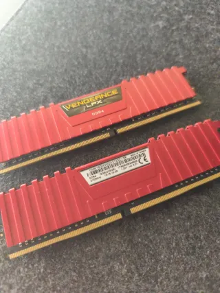 Memoria RAM Corsair Vengeance LPX DDR4 Roja