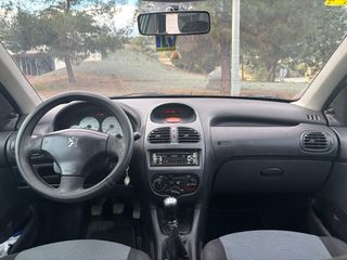 Peugeot 206 2003