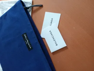 Pochette Balenciaga blu nuova