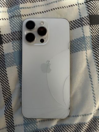 iPhone 15 Pro Max para repuestos o despiece.