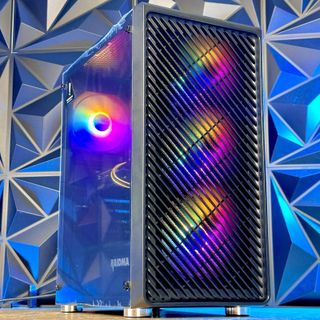 PC GAMING RX 9070XT 16GB + RYZEN 7 7800X3D