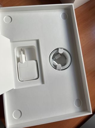 MacBook Air 13 2020 i7 2020 16GB RAM 500GB SSD