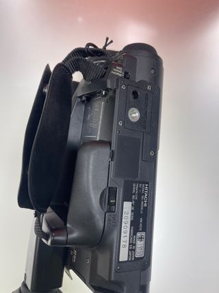 Cámara de vídeo Hitachi VM-H376 Hi8