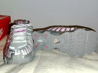 Zapatillas Nike Rosas y Blancas