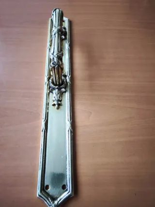 Manillón Antiguo Latón Macizo 38cm