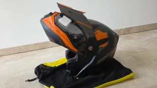Casco Scorpion ADX-1