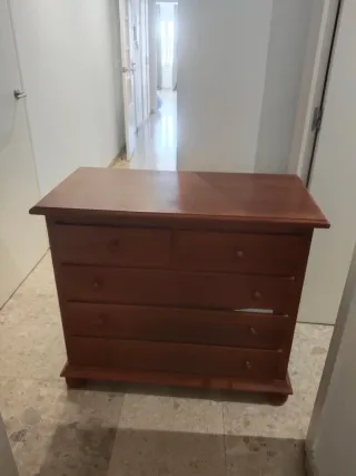 Cómoda de madera