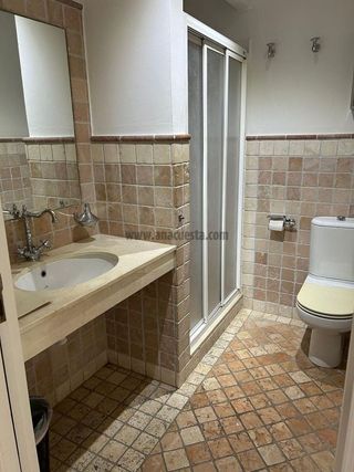 Local comercial en venta en Zona Norte en Estepona