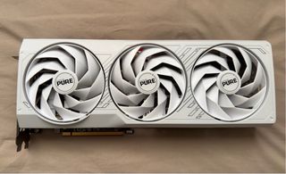 Sapphire Pure RX 7800XT 16GB