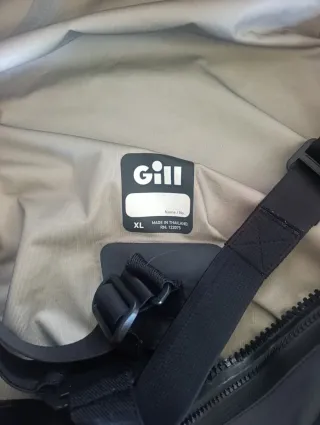 Traje seco Gill gris y naranja