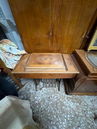 Máquina de coser Sigma con mesa