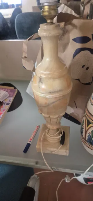 Lámpara de alabastro antigua