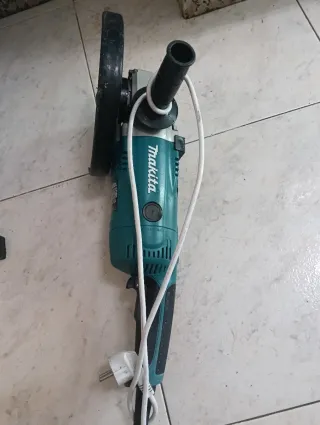 Radial makita 2200W.(2 UNIDADES).