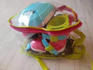 Patines infantiles rosas con ruedas.