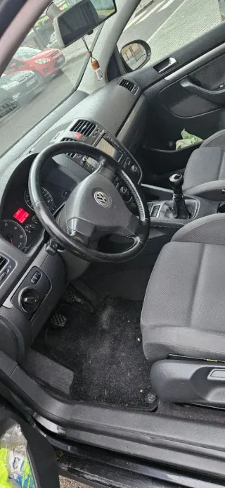 Volkswagen Golf 2005