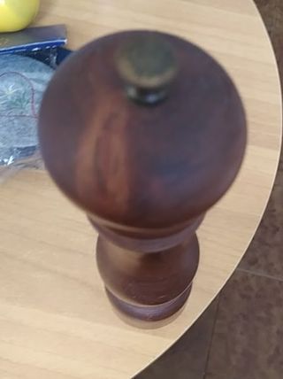 Macinapepe in Legno Marrone