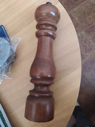 Macinapepe in Legno Marrone