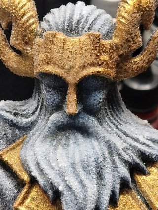 Estatua Odin Saint Seiya