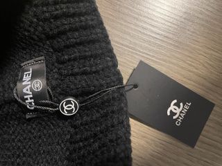 Cappello Chanel Nero e Bianco